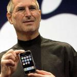 Steve-Jobs-2007-iPhone-launch