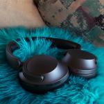 1More SonoFlow noise-cancelling headphones. Impressive noise cancelling and sound quality