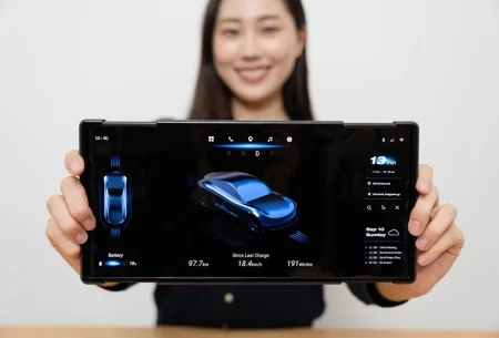 This is Samsung’s vision for folding and rolling form factors for phones and tablets