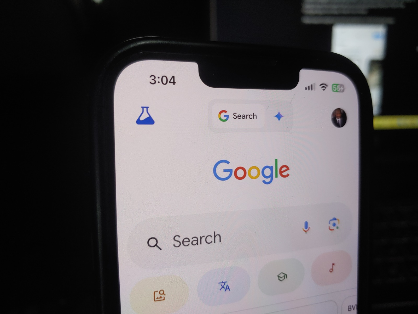 Google removes Gemini from Google app, forcing iOS to download an app