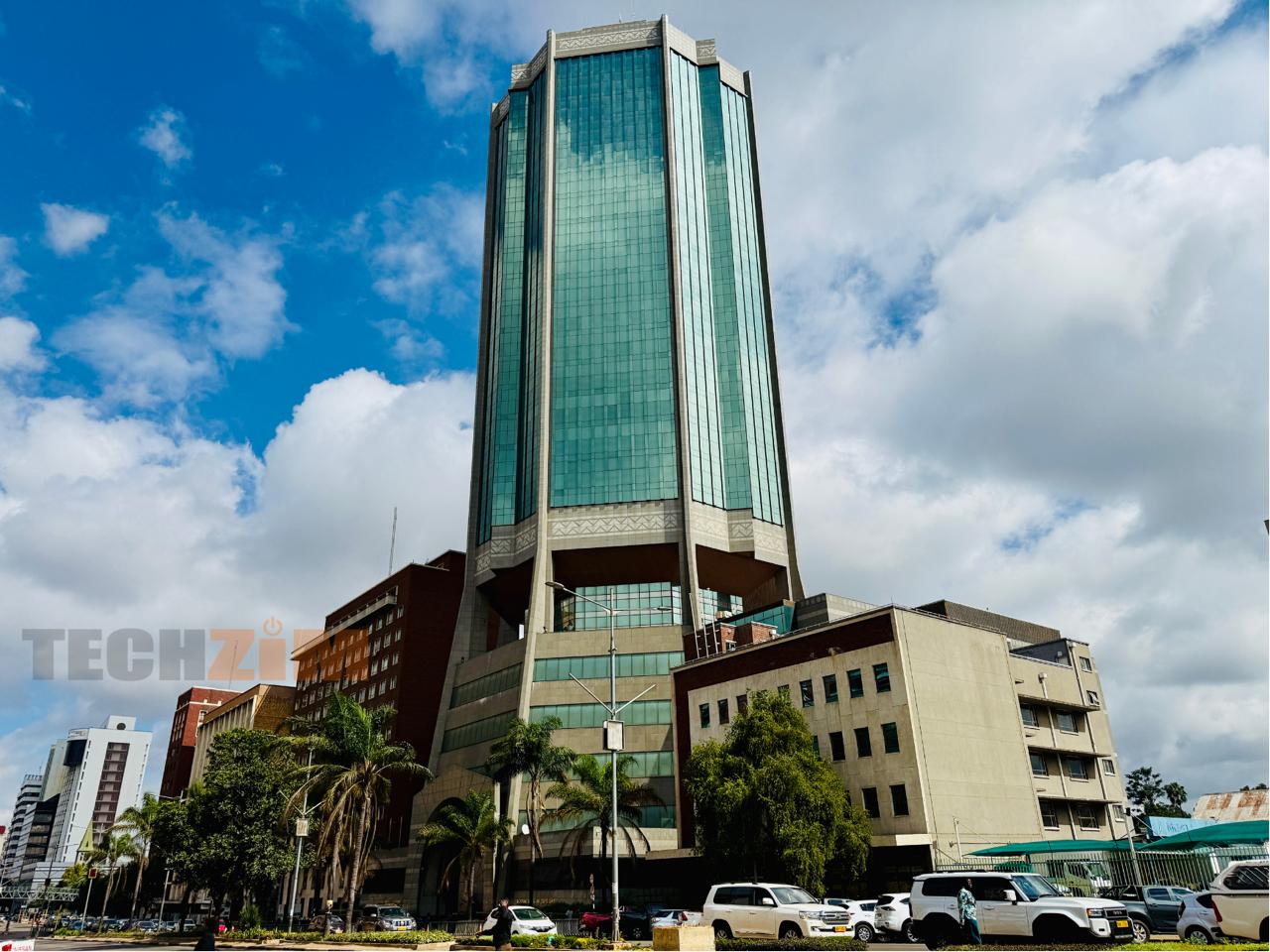 RBZ says banks already cut charges, but did customers feel it? - Techzim